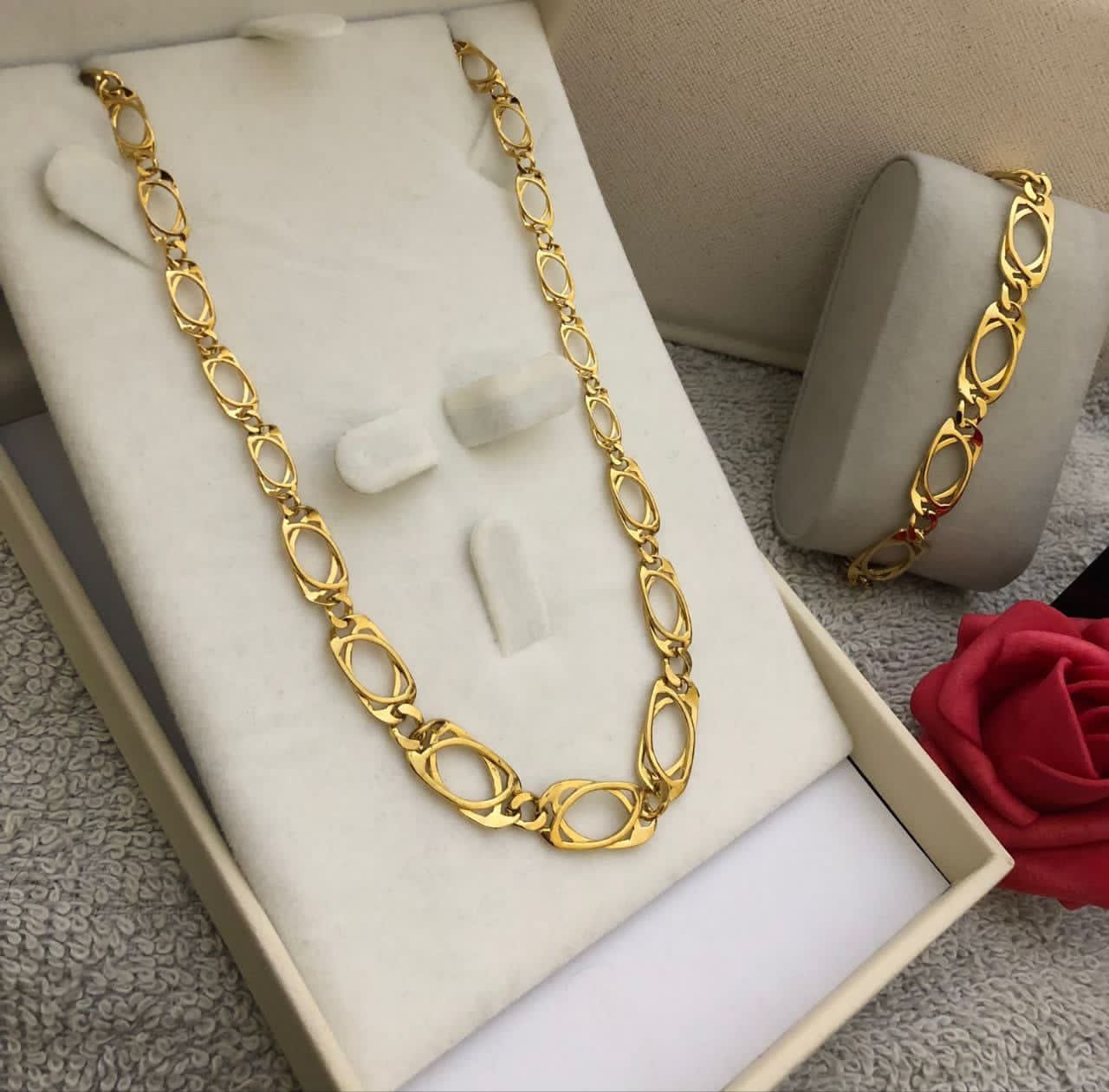 💝أنصومبل 8 بسدادة الذهب و بأحسن جودة + هدية على كل طلبية💝